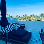 Sunrise Penthouse Ocean View Terrace Beach Few Steps Away Sobe