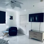 Sunrise Penthouse Ocean View Terrace Beach Few Steps Away Sobe